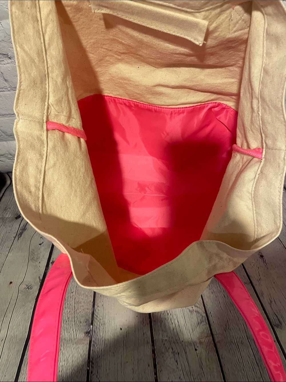 Victoria's Secret Natural Canvas Tote with Hot Pink Trim NWT - Picture 4 of 4